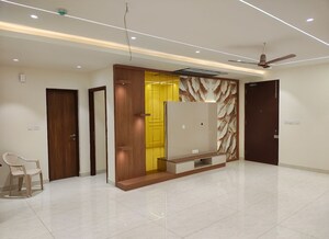 Room in 3 BHK Apartment at Prestige Beverly Hills, Kokapet – for Rent