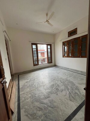 1 BHK Builder Floor For Rent in Kulhan