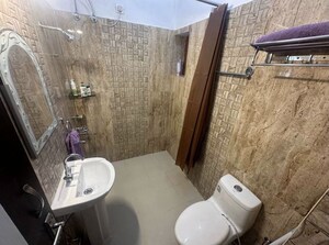 Bathroom in 2 BHK Builder Floor at Kulhan – for Rent