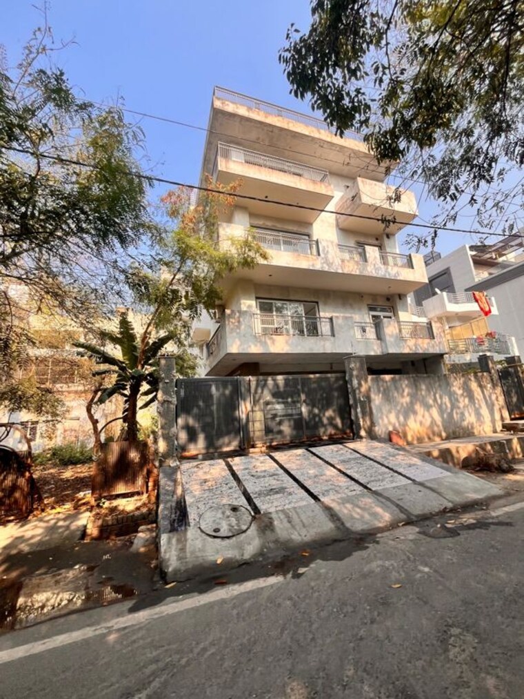 Exterior View, sector 41 6 Bedroom 5000 Sq.Ft. Independent House In Sector 41 Noida 10227746