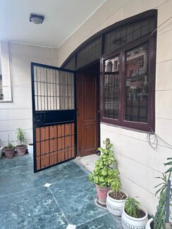 6 BHK + Extra Room Independent House For Rent in Sector 41