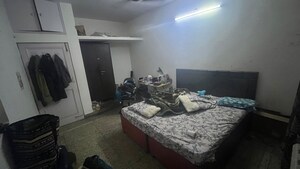 Bedroom in 2 BHK Builder Floor at Sector 50 – for Rent