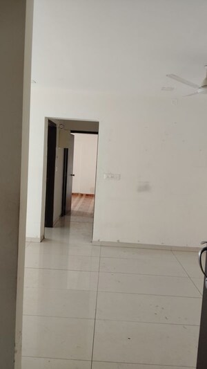 Room in 2 BHK Apartment at Lushlife Ovo, Undri – for Rent
