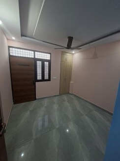 1 RkBuilder Floor For Rent in Shakti Khand
