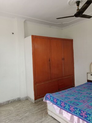 Room in 2 BHK Builder Floor at Model Town – for Rent