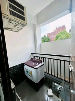 1 BHK + Pooja Room Builder Floor For Rent in Chattarpur