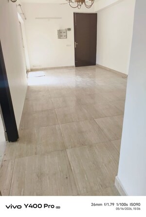 Room in 4 BHK Apartment at Gardenia Gateway, Sector 75 – for Rent