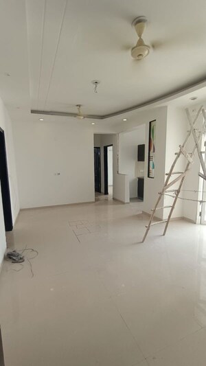 Room in 2 BHK Apartment at Prateek Wisteria, Sector 77 – for Rent