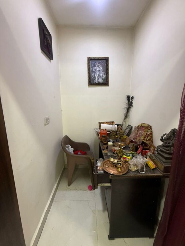 undefined, preet colony 3 Bedroom 125 Sq.Yd. Apartment In Preet Colony Zirakpur 10388742