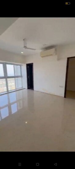 2 BHK Apartment For Sale in LnT Crescent Bay T3