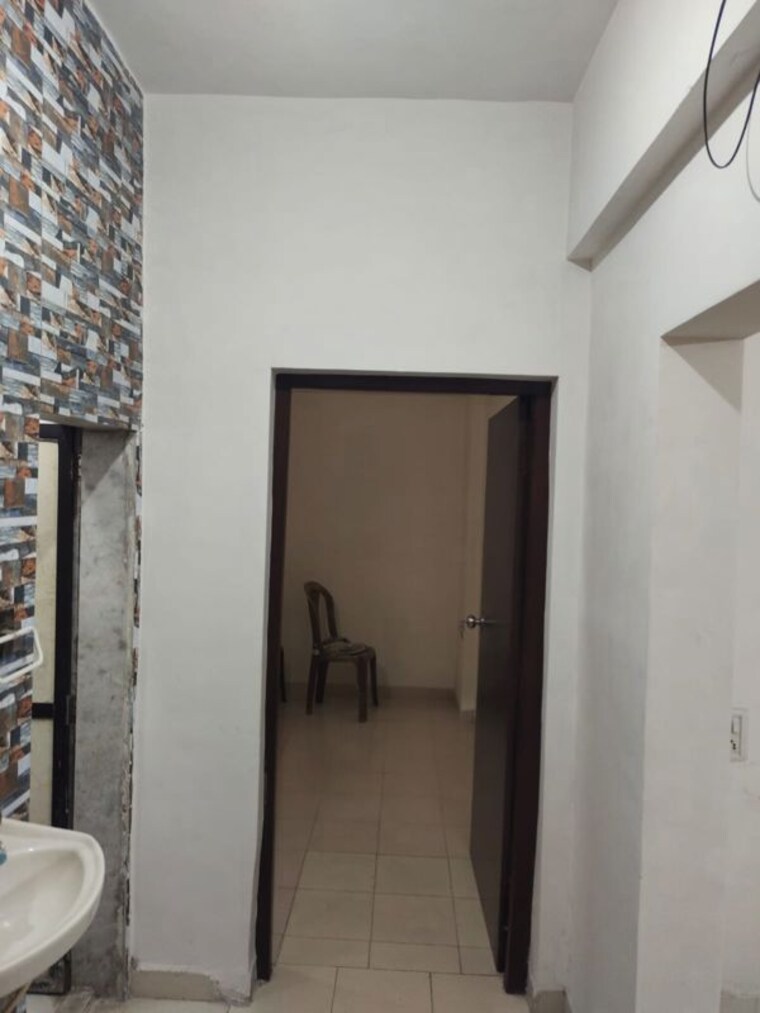 Room, bhandup east 1 Bedroom 550 Sq.Ft. Apartment In Bhandup East Mumbai 10388773