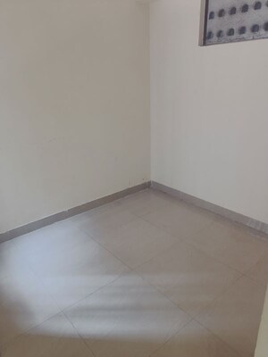 Room in 1 BHK Apartment at Mhada Bombay Dyeing Mill, Wadala – for Rent