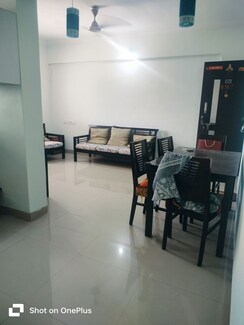 2 BHK Apartment For Rent in Solitaire Apartment