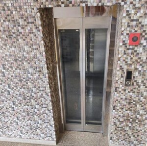 Building Lobby in 3 BHK Builder Floor at Sector 46 – for Rent