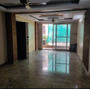 Room in 3 BHK Builder Floor at Sector 46 – for Rent
