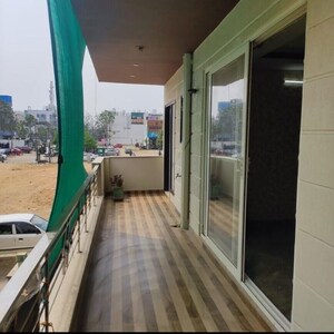 Balcony in 3 BHK Builder Floor at Sector 46 – for Rent