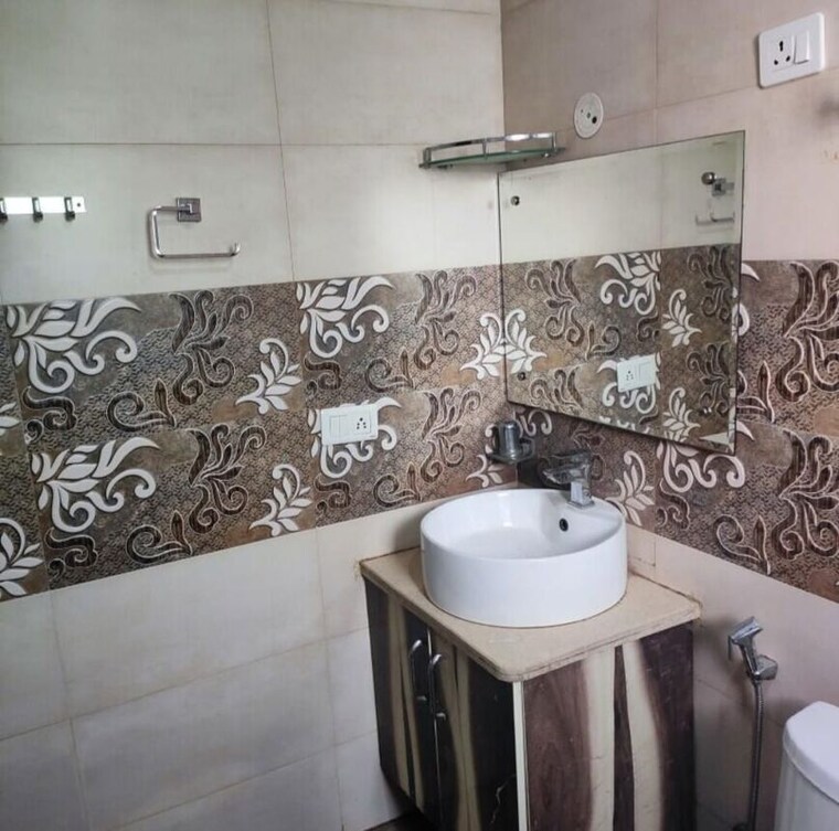 Team Area, sector 46 3 Bedroom 2200 Sq.Ft. Builder Floor In Sector 46 Gurgaon 10388849