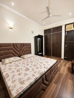 3 BHK + Pooja Room Builder Floor For Rent in Sector 46