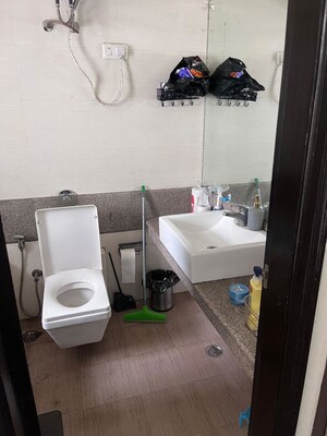 Team Area in 3 BHK Builder Floor at Sector 46 – for Rent