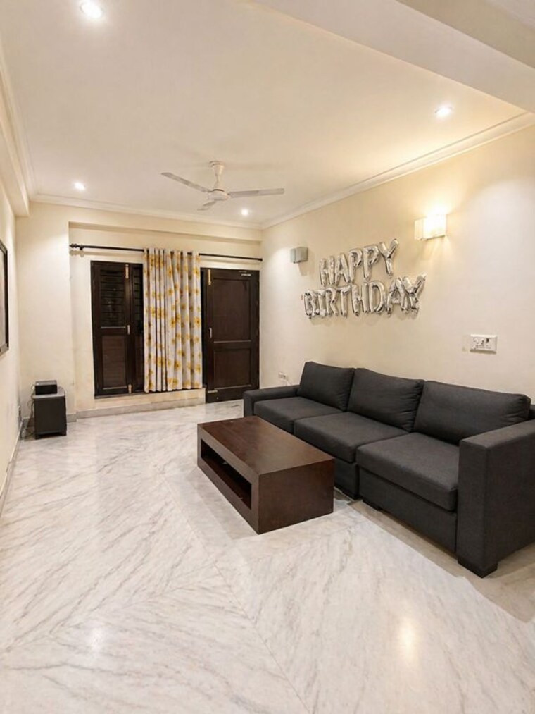 Living Room, sector 46 3 Bedroom 2000 Sq.Ft. Builder Floor In Sector 46 Gurgaon 10388867