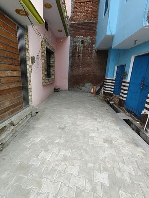 Parking in 4 BHK Independent House at Khushhalpur – for Sale