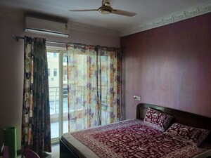 Bedroom in 3 BHK Apartment at Sector 20 – for Rent
