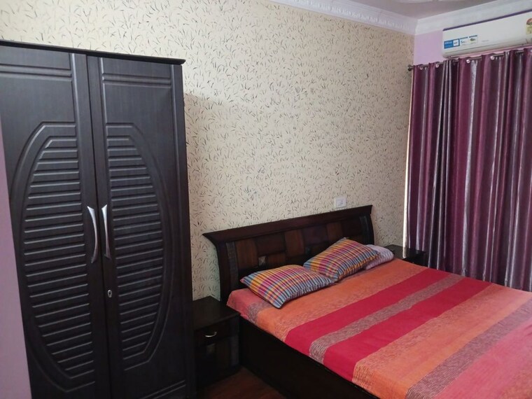 Bedroom, sector 20 3 Bedroom 1600 Sq.Ft. Apartment In Sector 20 Panchkula 10388905