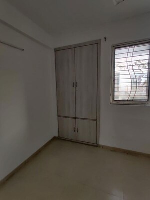 2 BHK Apartment For Rent in Mapsko Paradise, Sector 83