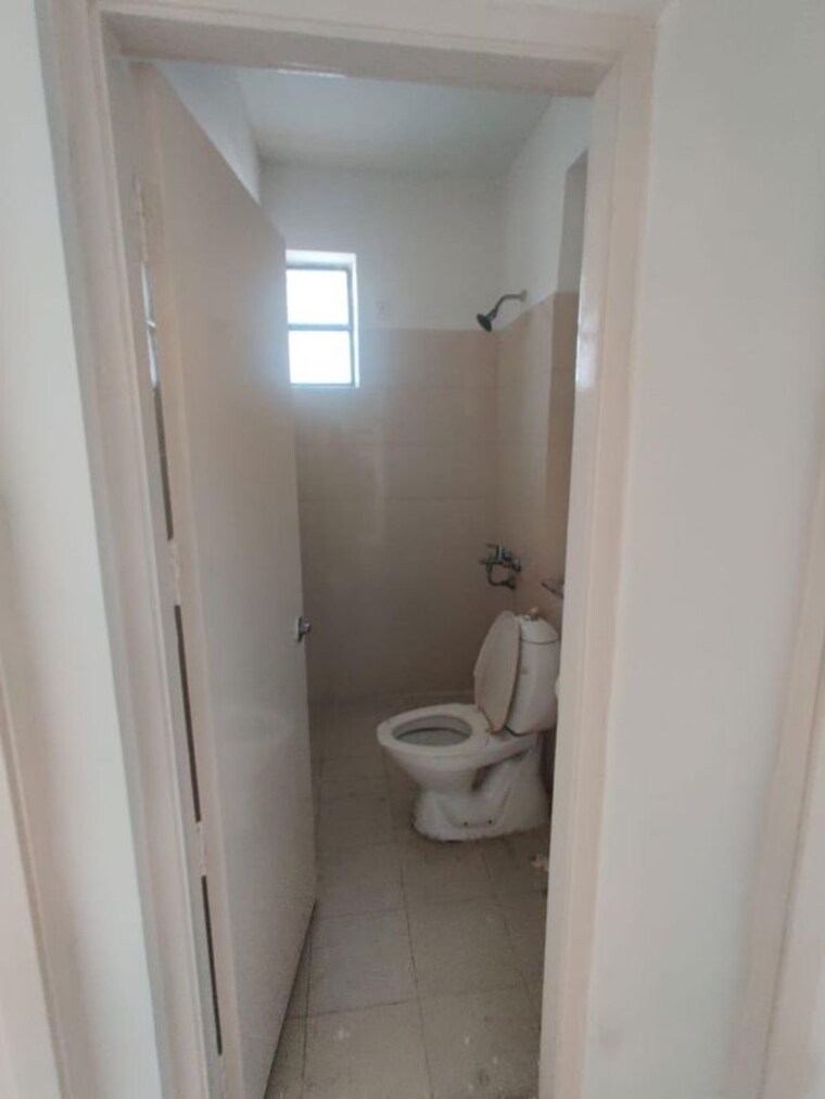 Bathroom, mapsko-paradise 2 Bedroom 1050 Sq.Ft. Apartment In Sector 83 Gurgaon 10388909