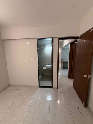 Bedroom in 3 BHK Apartment at Gokhale Saraswati Park, Ideal Colony – for Rent