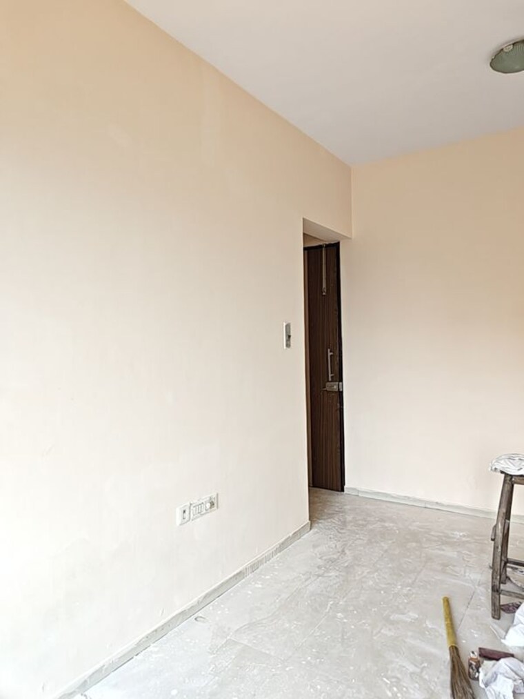 Room, sheth-fiona 1.5 Bedroom 550 Sq.Ft. Apartment In Pokhran Road No Two Thane 10388938