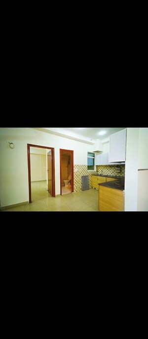 Room in 2.5 BHK Apartment at Gaur City 2 - 16th Avenue, Sector 16c Greater Noida – for Sale