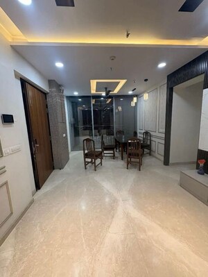 Room in 2 BHK Apartment at Vasant Vihar – for Rent