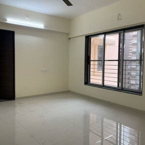 Room in 3 BHK Apartment at Greenfield Om Satyam Niwas CHS, Dalvi Nagar – for Rent