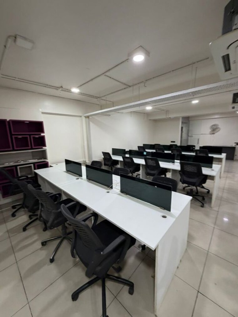 Team Area, venus-atlantis Commercial Office Space 2769 Sq.Ft. In Prahlad Nagar Ahmedabad 10389020