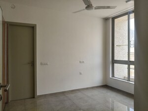 Room in 1 BHK Apartment at Hiranandani The Walk, Ghodbunder Road – for Rent