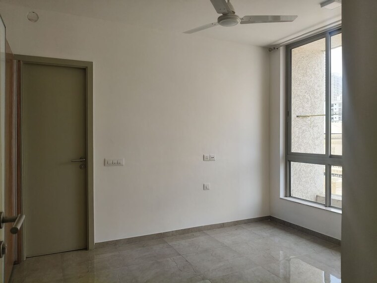 Room, hiranandani-the-walk 1 Bedroom 480 Sq.Ft. Apartment In Ghodbunder Road Thane 10389037
