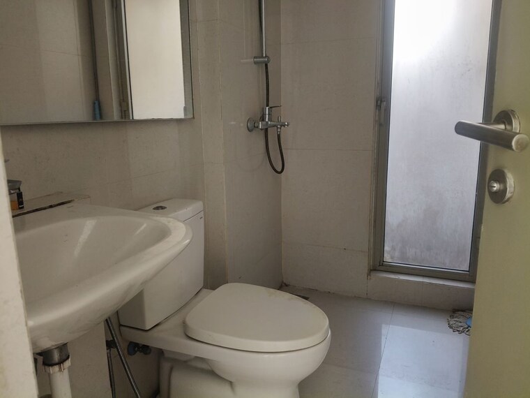 Bathroom, hiranandani-the-walk 1 Bedroom 480 Sq.Ft. Apartment In Ghodbunder Road Thane 10389037