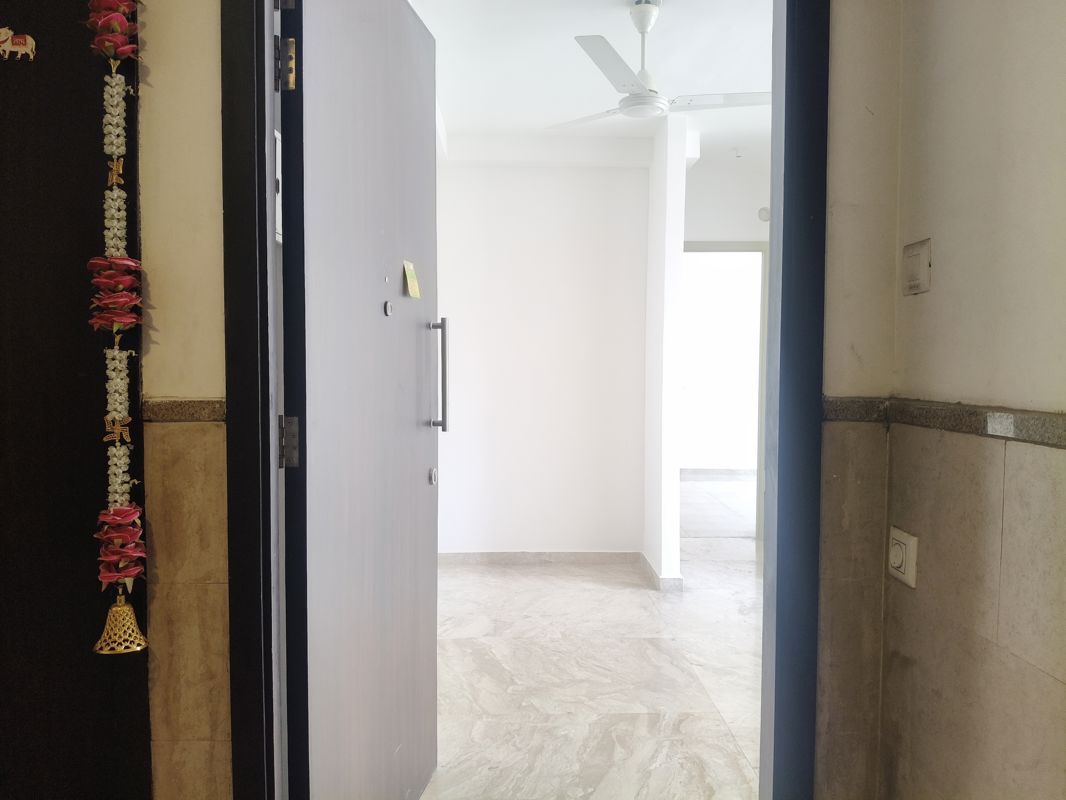 1 BHK + Store Room 480 Sq.Ft. Apartment in Hiranandani The Walk
