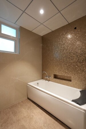 Furnished Amenities in 3 BHK Builder Floor at Sector 16 – for Rent