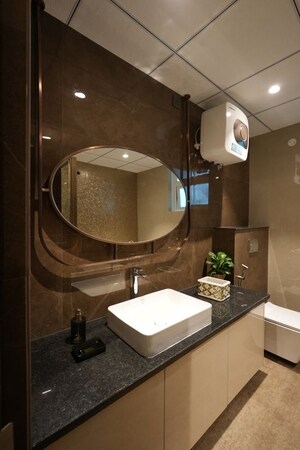 Washroom in 3 BHK Builder Floor at Sector 16 – for Rent