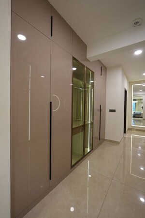 Cupboard in 3 BHK Builder Floor at Sector 16 – for Rent