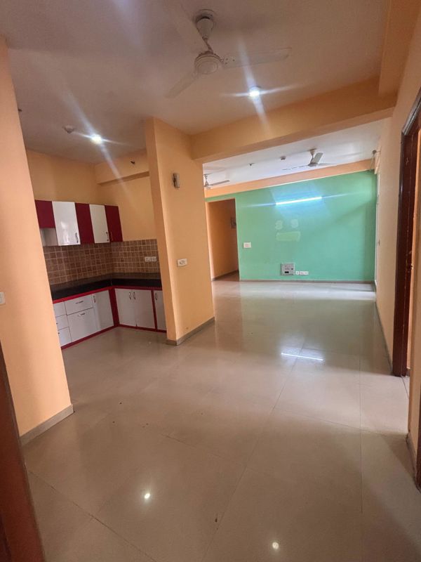 2 BHK 1075 Sq.Ft. Apartment in Gaur City 7th Avenue