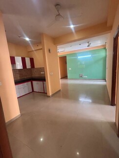 2 BHK Apartment For Rent in Gaur City 7th Avenue