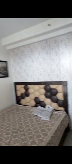 2.5 BHK + Study Room Apartment For Rent in Amrapali Hanging Gardens