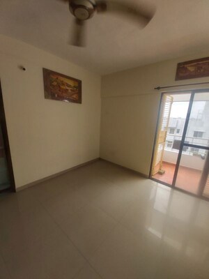Room in 2 BHK Apartment at Vedant Residency Sus, Sus – for Rent