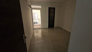 Room in 3 BHK Apartment at Riverdale Hazelwood Residences, High Ground – for Rent