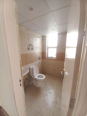 Bathroom in 2.5 BHK Apartment at Imperia Esfera, Sector 37c – for Rent