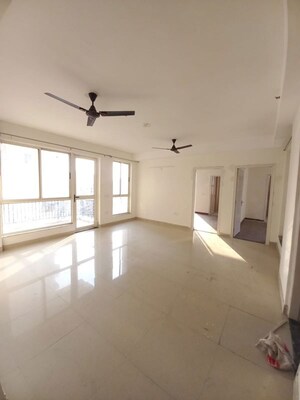 Hall in 2.5 BHK Apartment at Imperia Esfera, Sector 37c – for Rent