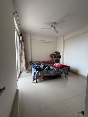 Room in 2 BHK Apartment at Spring Meadows, Tech Zone 4 Greater Noida – for Sale